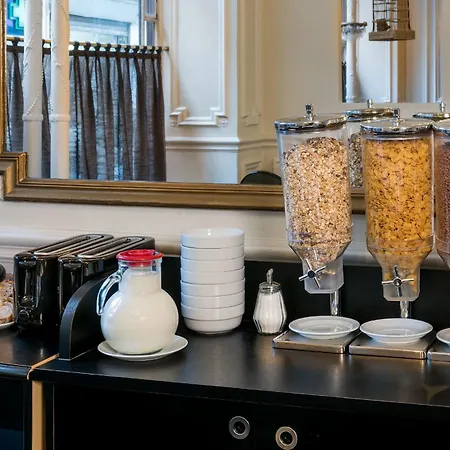 Hotel Peyris Opera 4*