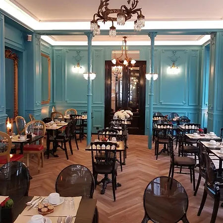 Отель Peyris Opera