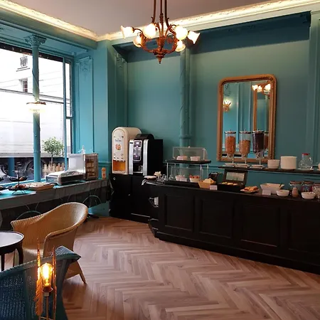 Отель Peyris Opera