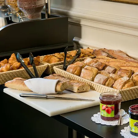 Peyris Opera 4* פריז