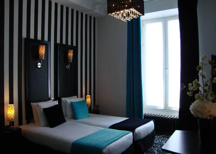 Peyris Opera Hotel 4*