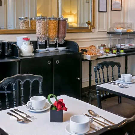 陪瑞斯奥普拉酒店 4*