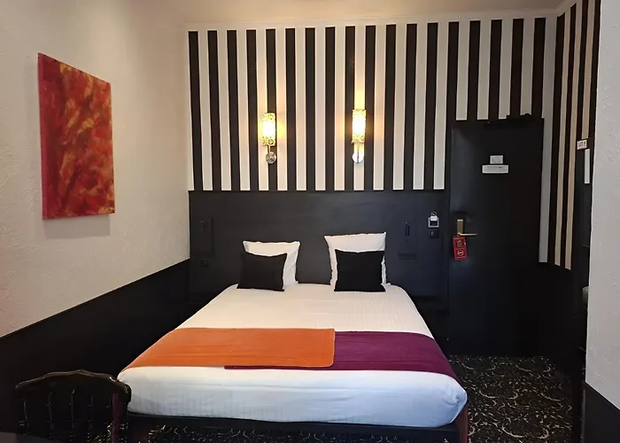 Ξενοδοχείο Peyris Opera 4*